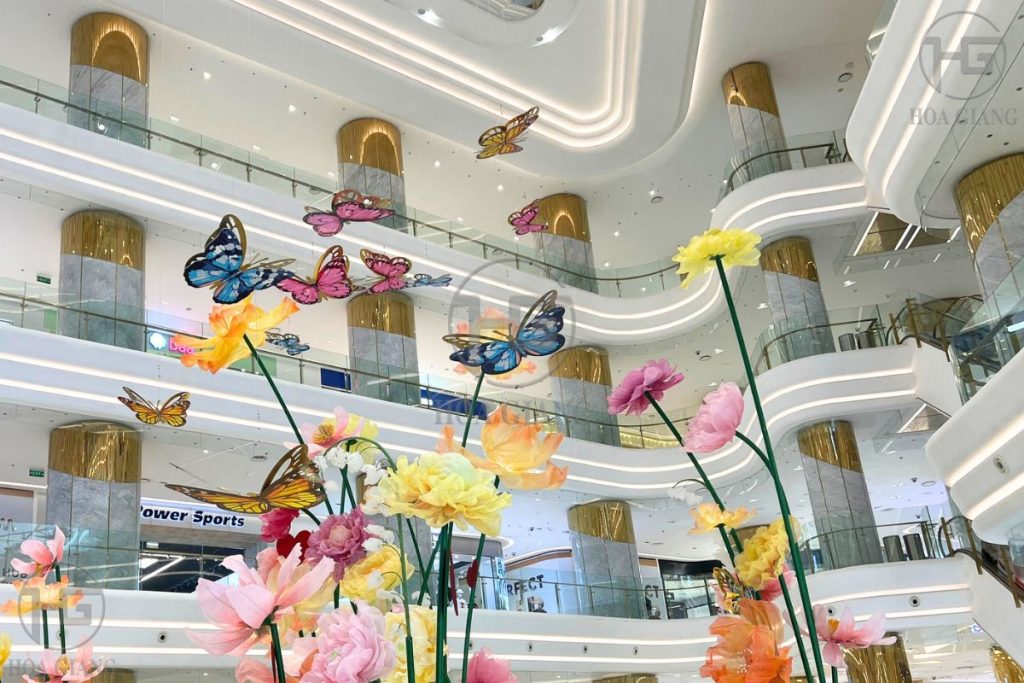 Inox ốp cột tại Thiso Mall Sala - Dự án do Hoa Giang thực hiện