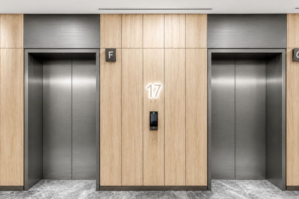 Inox xước ốp thang máy
