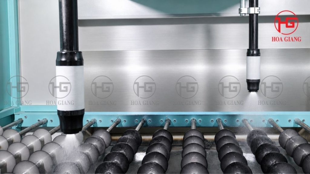Inox chống bám vân tay được phun nano chống vân tay tại nhà máy Hoa Giang