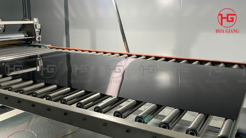 Inox mạ màu PVD chống vân tay được gia công tại Nhà máy Hoa Giang